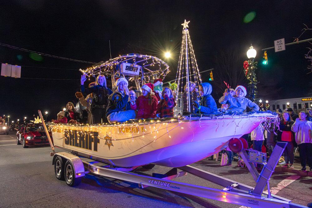 GALLERY Scenes from the Christmas Parade Part 2