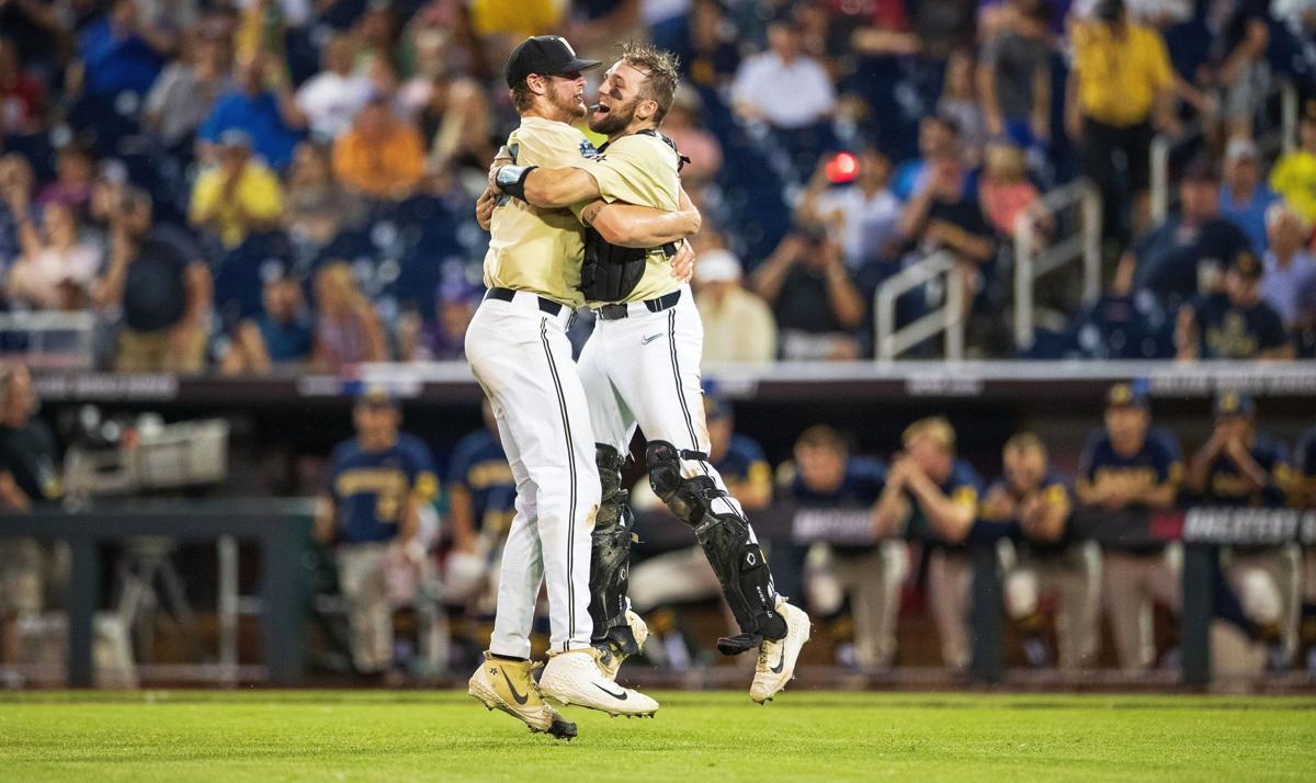 Vanderbilt wins 2019 College World Series title in three games over  Michigan