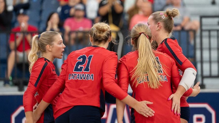 Women’s Volleyball Falls to UVA Wise on the Road