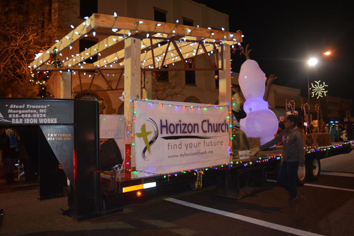 2016 Morganton Christmas parade photo gallery part 2 | Local News | morganton.com