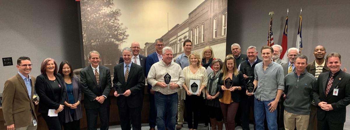 20191220_mnh_features_hickory-business-awards_p1