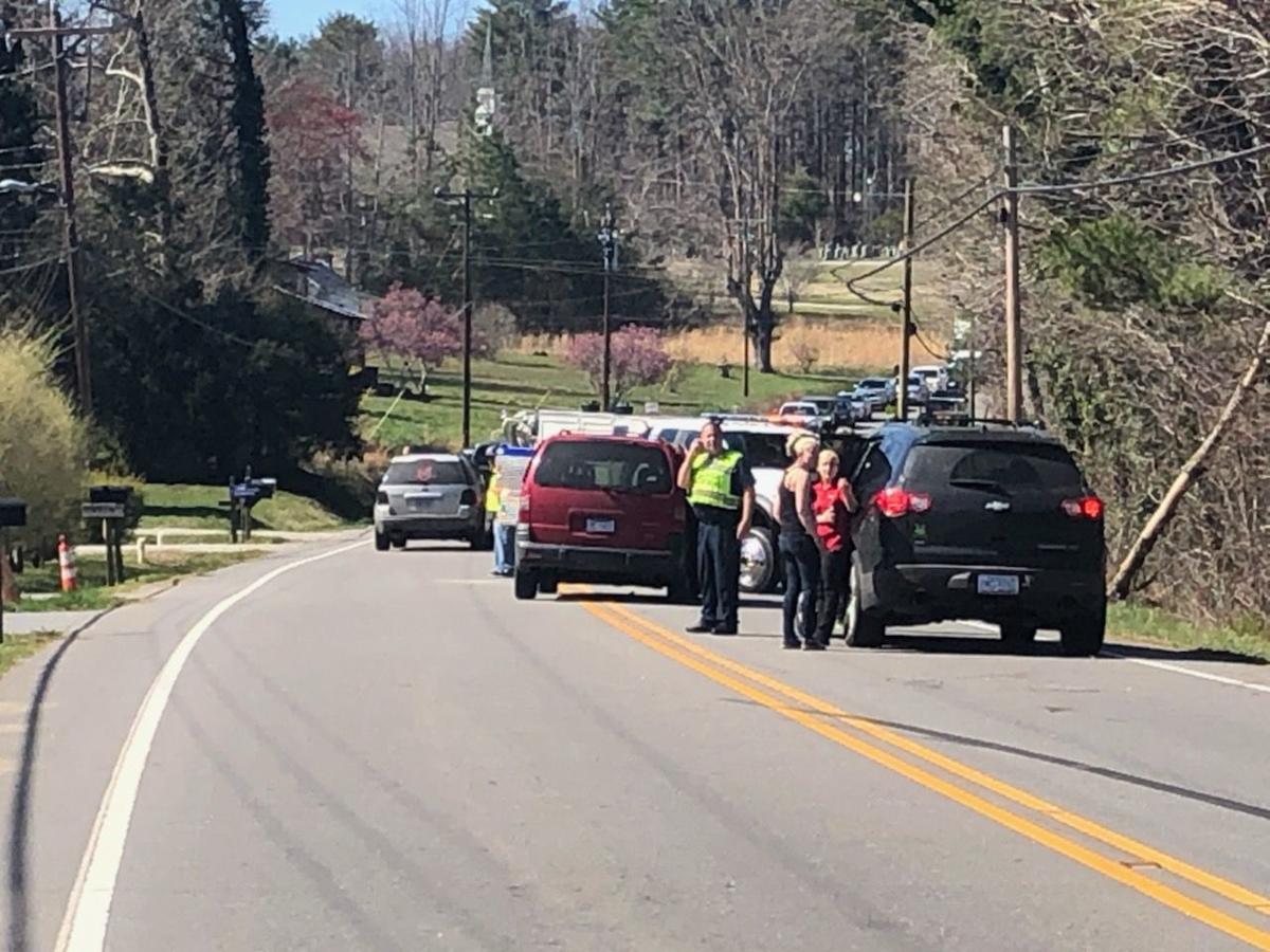 2 injured after crash stalls traffic on NC 181 Latest Headlines