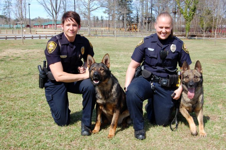 First Two Female Handlers Join K Program