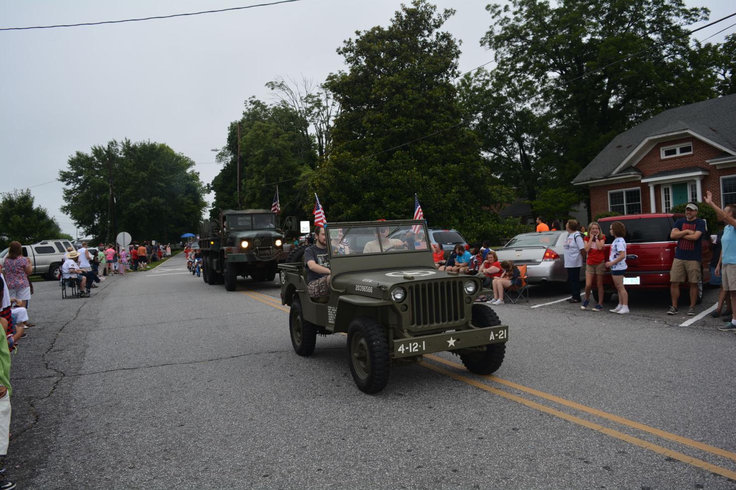 Glen Alpine July 4th parade (142).JPG