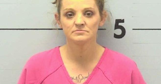 Woman charged after cops find methamphetamine during traffic stop