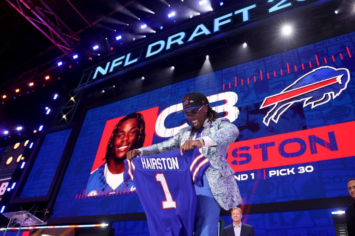 Cornerback Maxwell Hairston of Kentucky celebrates after being selected 30th overall by the Buffalo Bills during the first round of the NFL draft at Lambeau Field on Thursday, April 24, 2025, in Green Bay, Wisconsin.