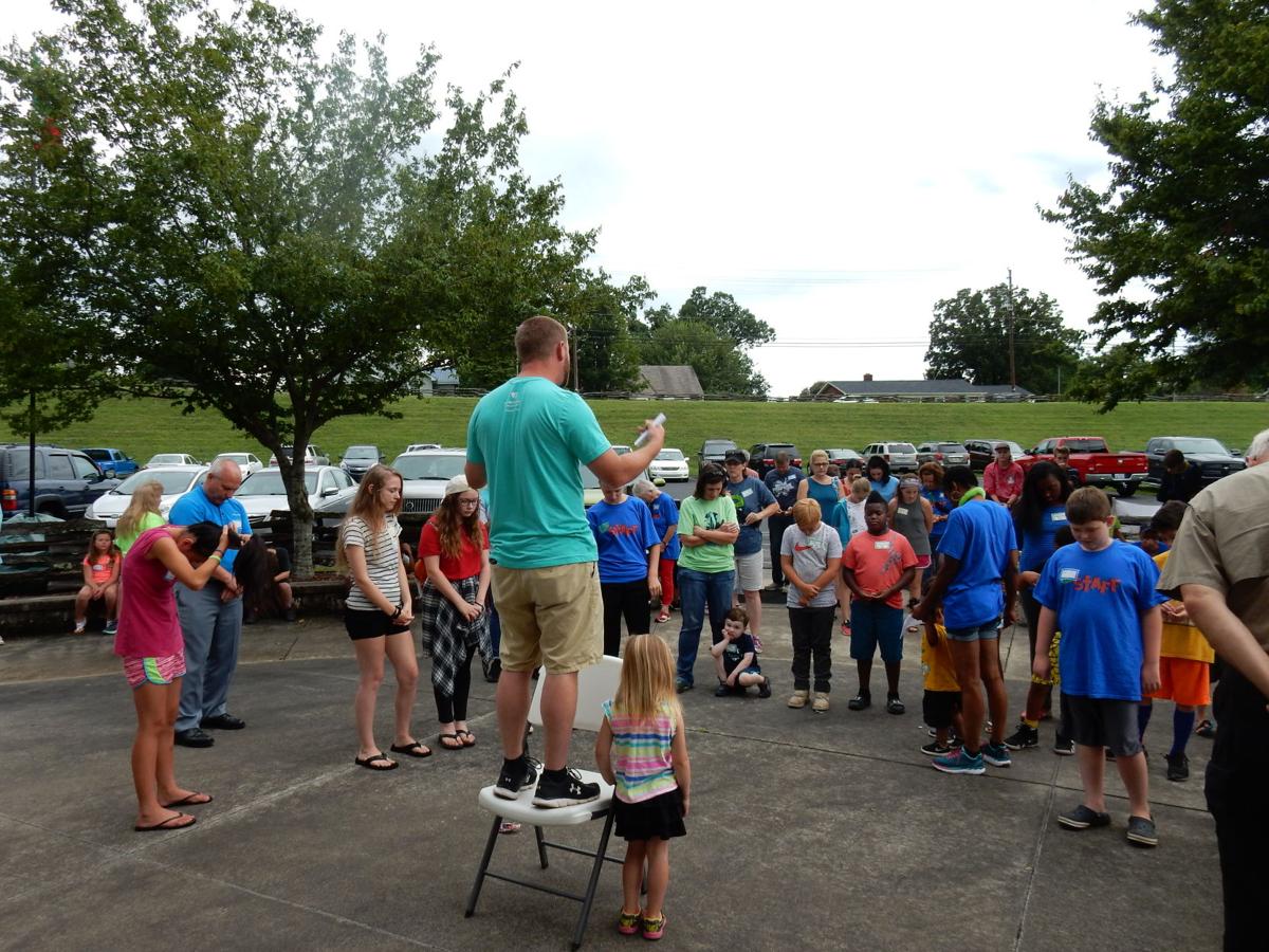 vbs brings churches together for common goal local news trail of faith christmas lights valdese nc