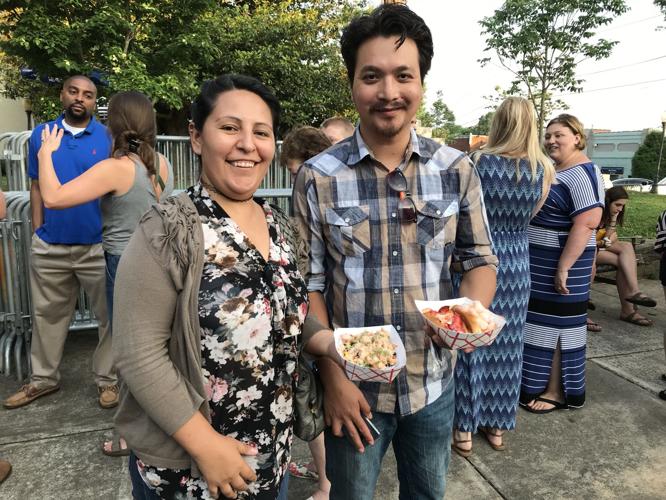 VIDEO Lobster Dogs food truck visits downtown