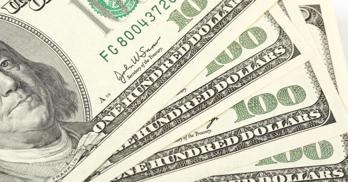 Tennessee man wins $5 million scratch-off prize he bought in Newland