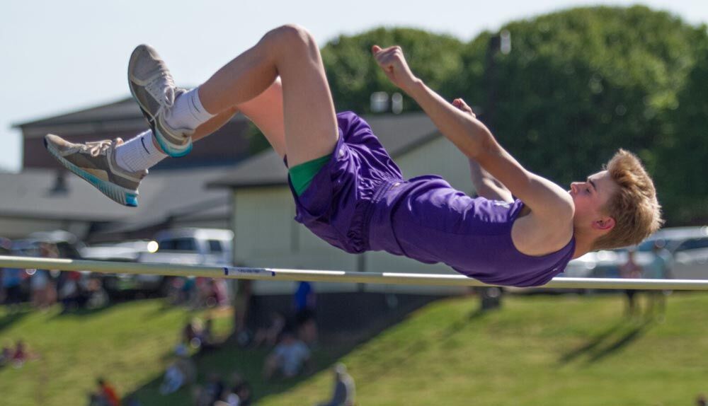 051321-mnh-sports-ms-track-champs-p1