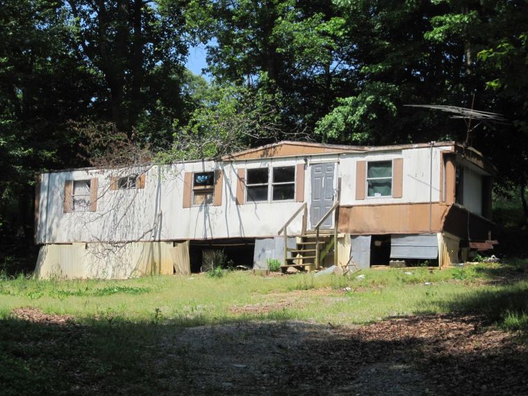 County seeks to get rid of abandoned mobile homes
