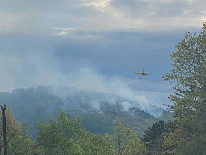 Lightning strike looks to be cause of fire on Hildebran Mountain