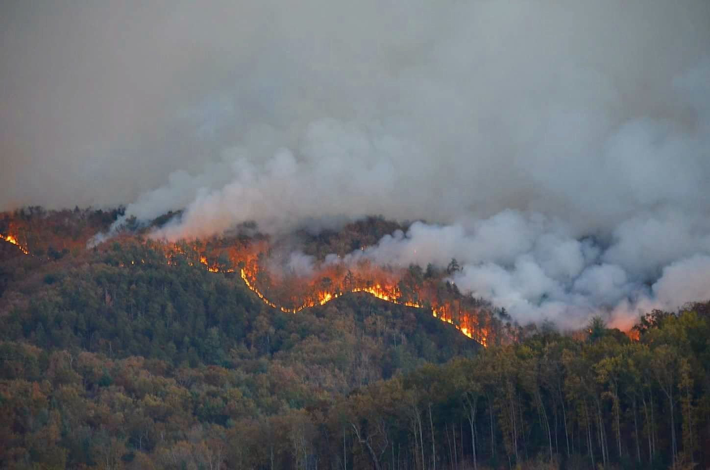 South Mountains State Park wildfire grows to 5,689