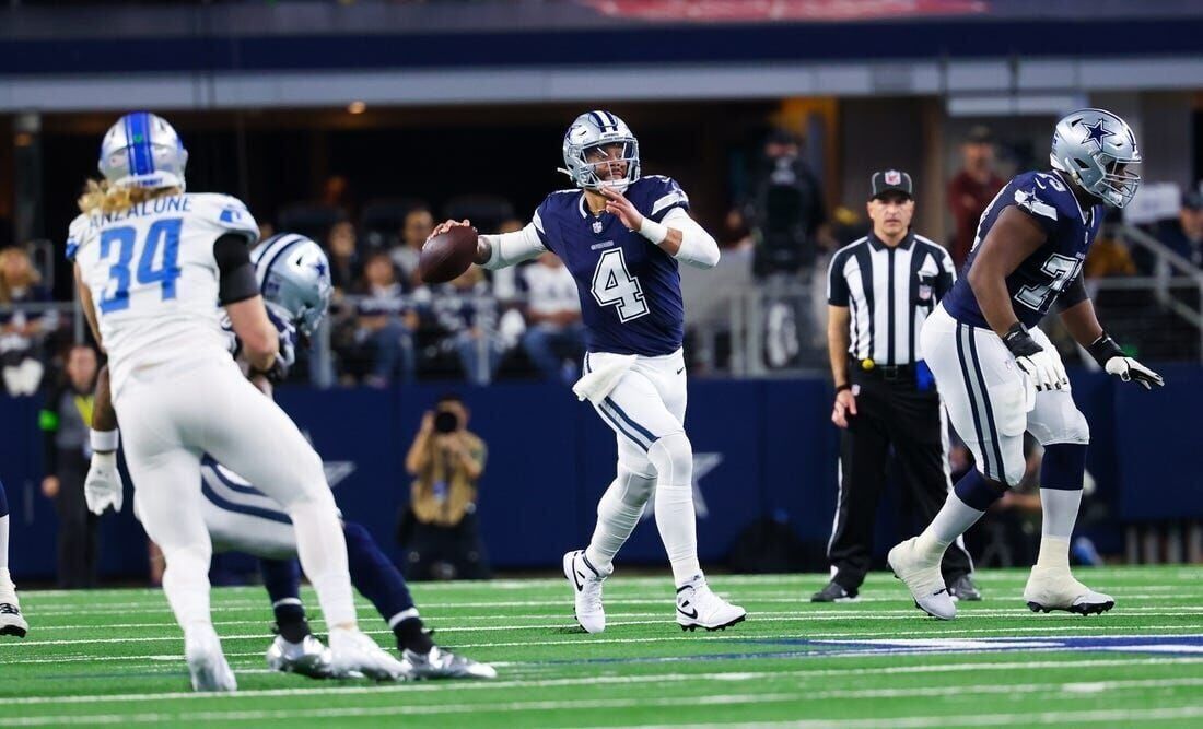 Cowboys reiterate interest to host upcoming title fight at AT&T Stadium