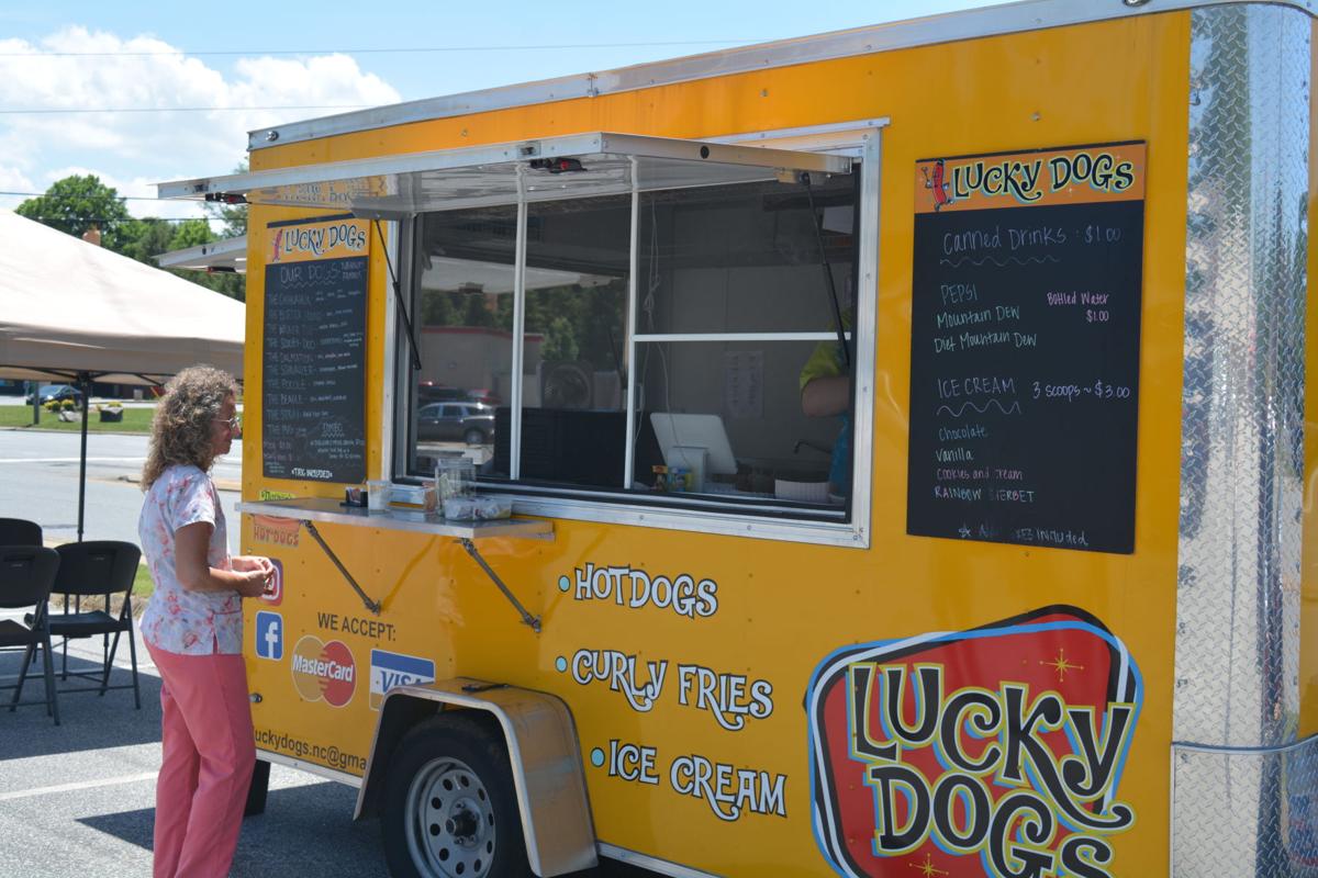 Food truck brings fresh hot dogs, fries to area Latest Headlines