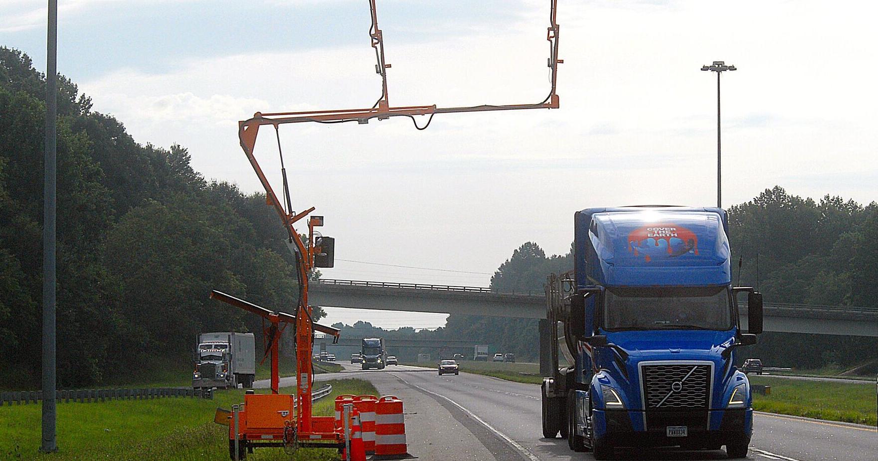 Cameras above I-40 in Hickory focused on distracted truckers - Vimarsana News