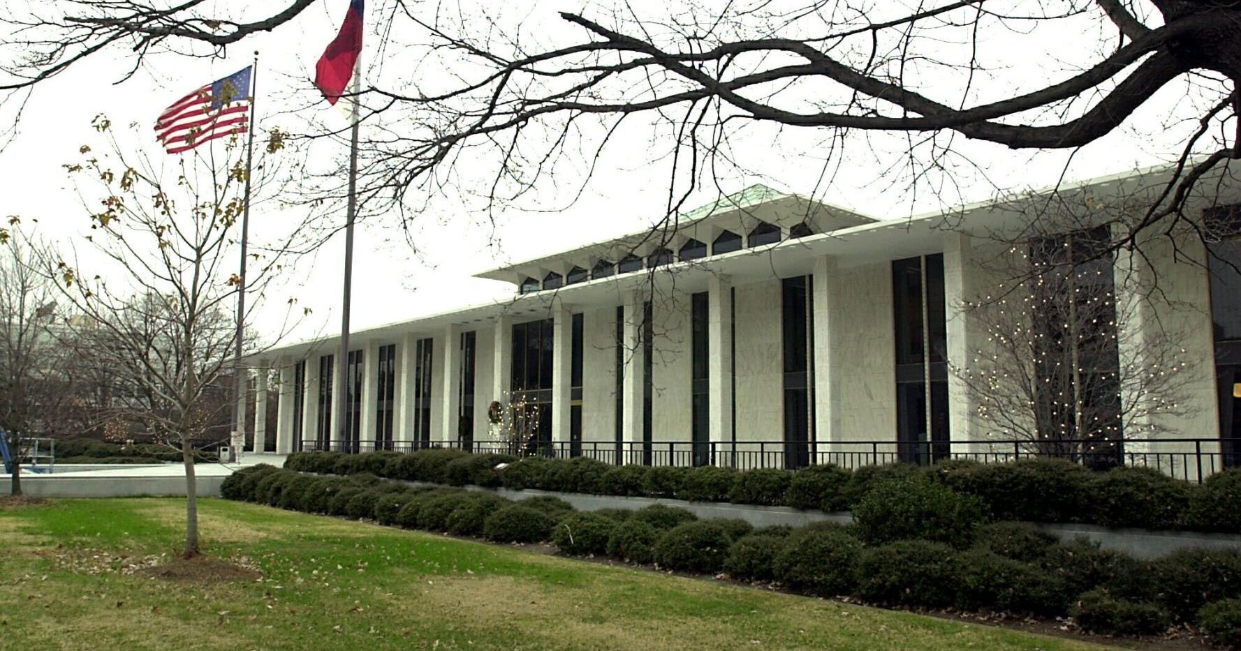 Bill would divert money from public to private schools in NC - Vimarsana News