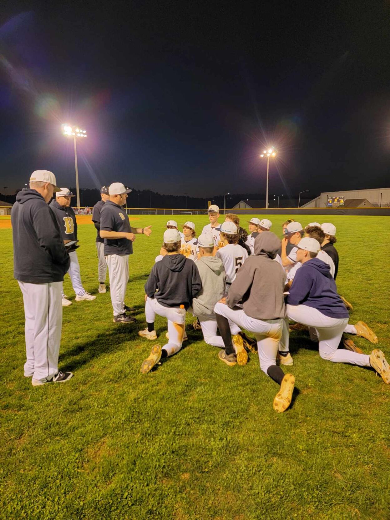 Morganton News Herald - s1zs34v