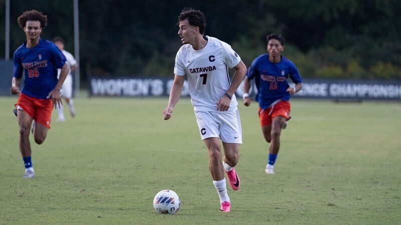 No. 6 Men’s Soccer Stays Unbeaten After Comeback Win at LMU