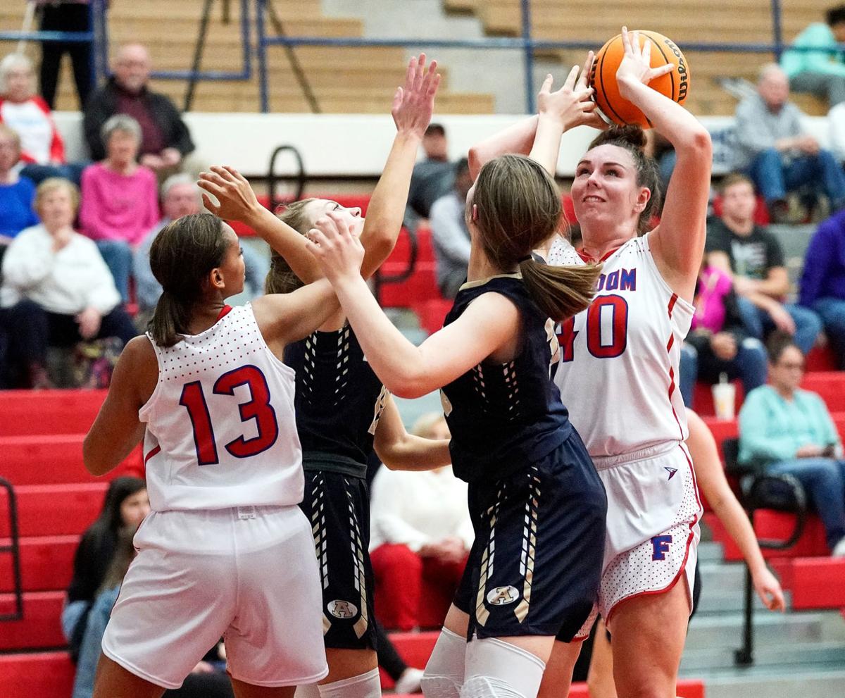 spl0116 Freedom basketball 1.jpg