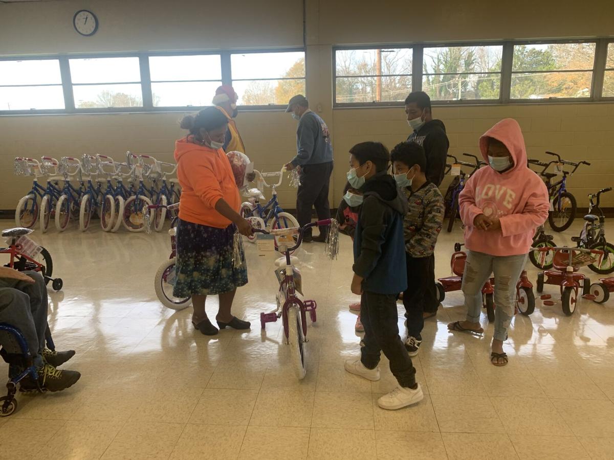 Christmas Cheer For Bikes In Morganton Nc 2022 Organization Continues Toy Distribution In Modified Format | Local News |  Morganton.com
