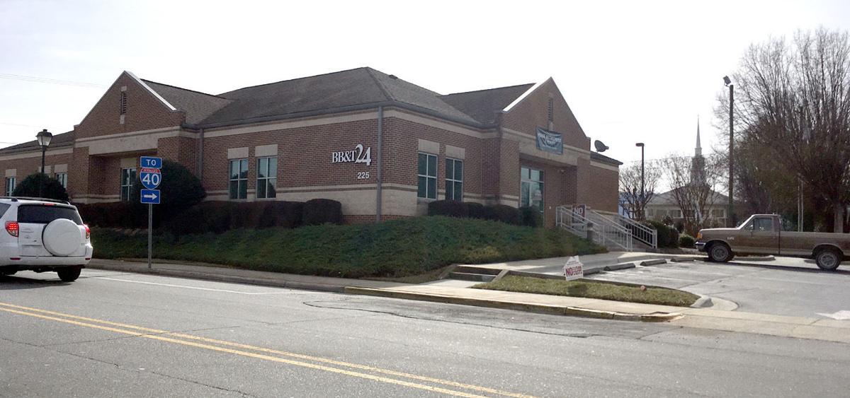 Valdese bank branch to close