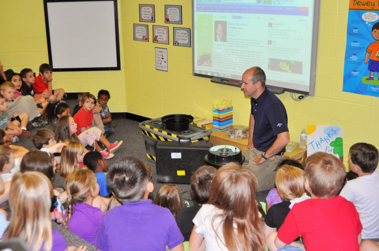 Meteorologist visits firstgraders
