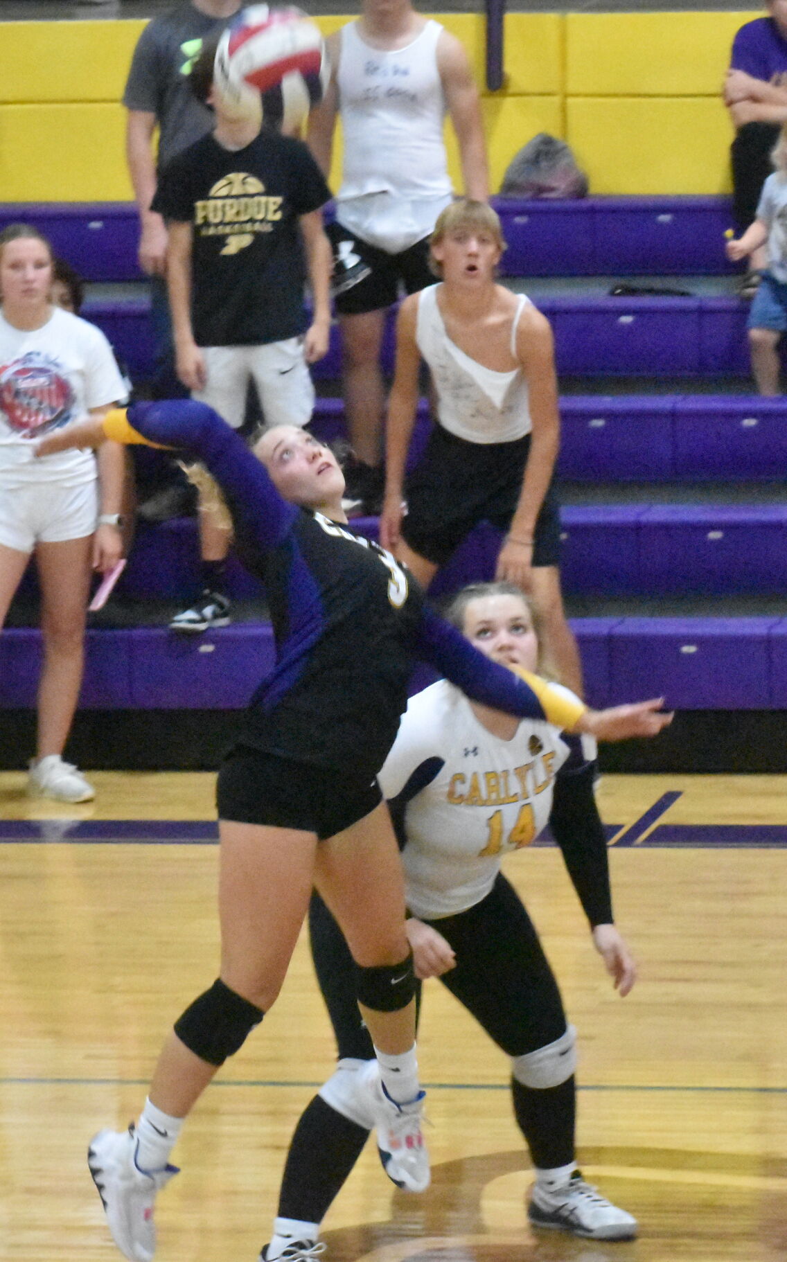Carlyle volleyball team moves to 3-1 in conference