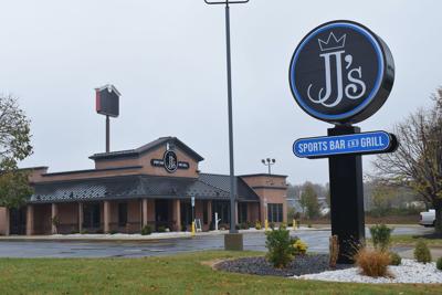New eatery opens at former Bob Evans site