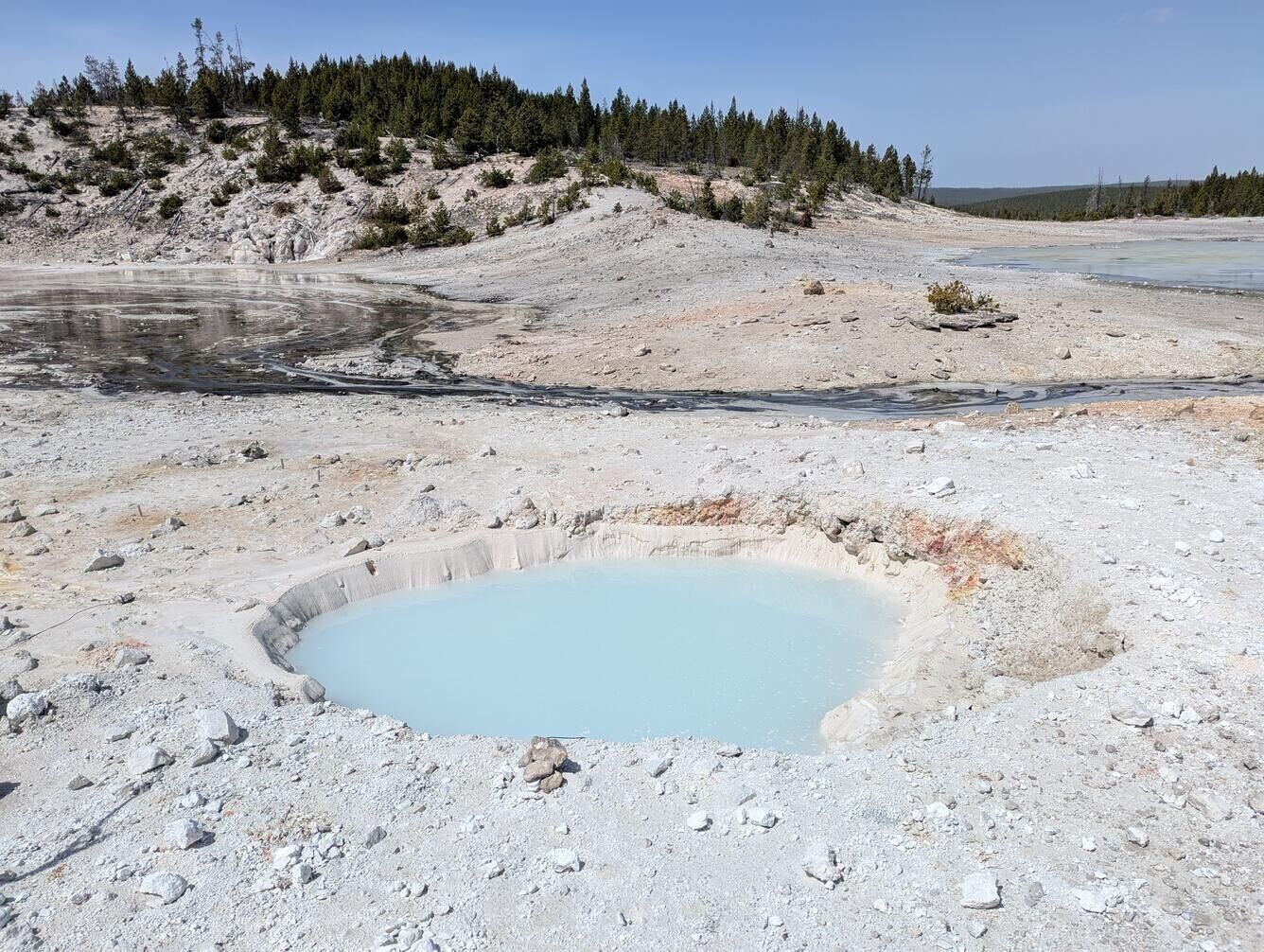 Yellowstone National Park thermal - 6876e83ca572e.image