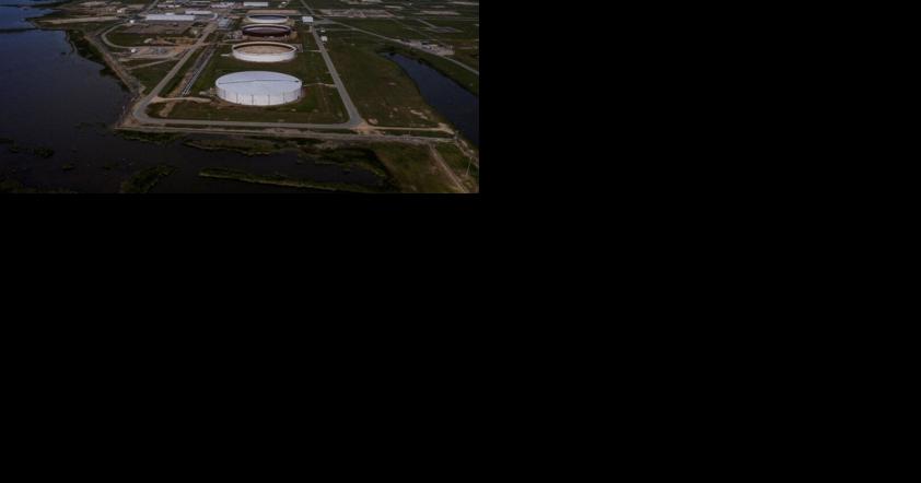 Oil from US reserves sent overseas as gasoline prices stay high - Vimarsana News