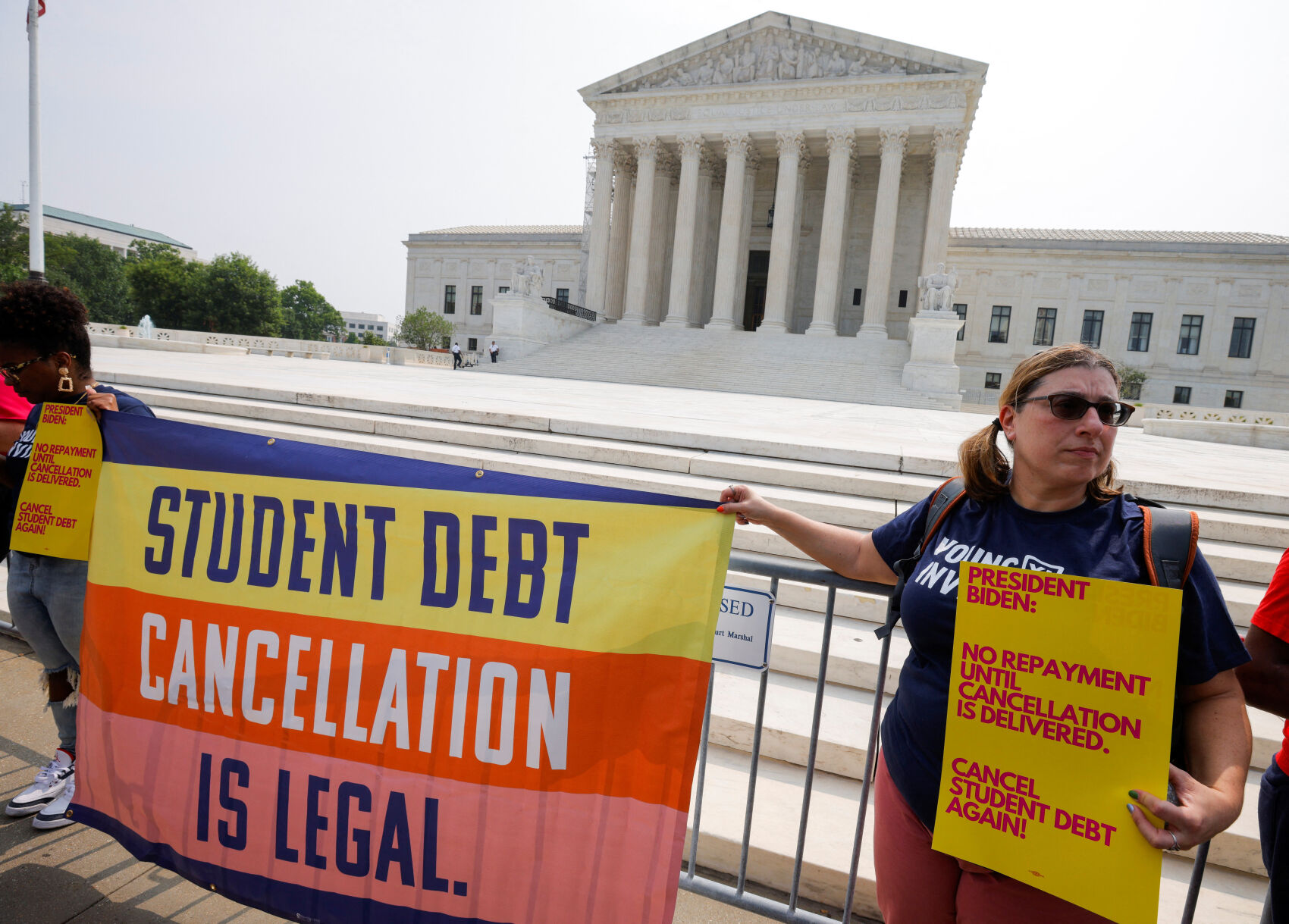 US Supreme Court Blocks Biden Student Loan Forgiveness | News ...