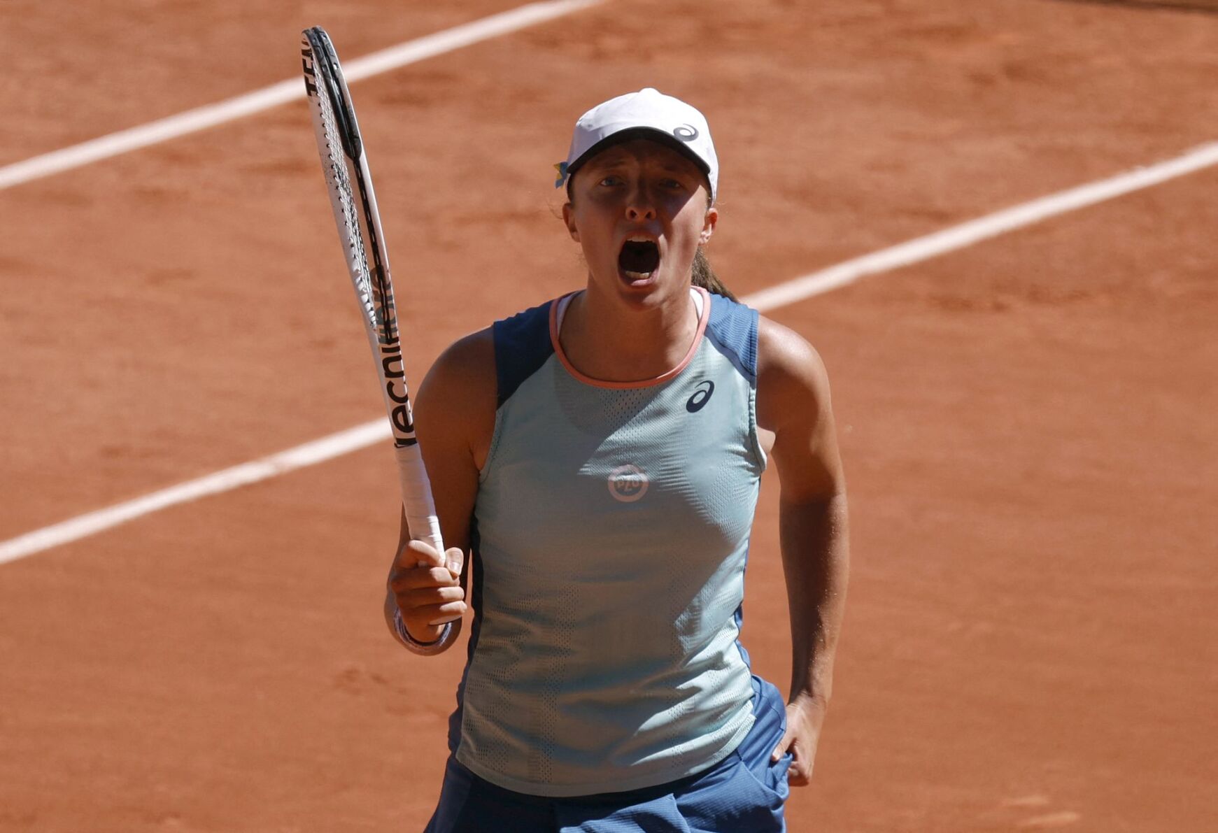Brutal Swiatek destroys Kasatkina to reach French Open final Sports Marianas Variety News and Views