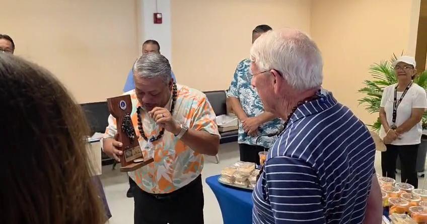 2 US senators visit Tinian (2)