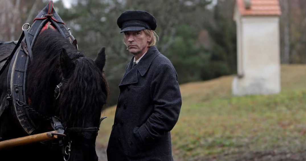 British actor Julian Sands confirmed dead, months after vanishing in California mountains - Vimarsana News