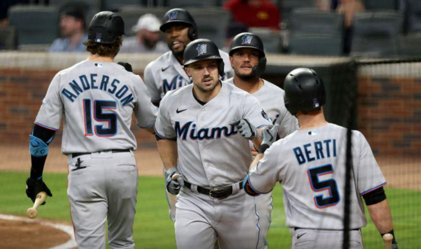 Adam Duvall hits 2 HR in Miami Marlins win vs Atlanta Braves