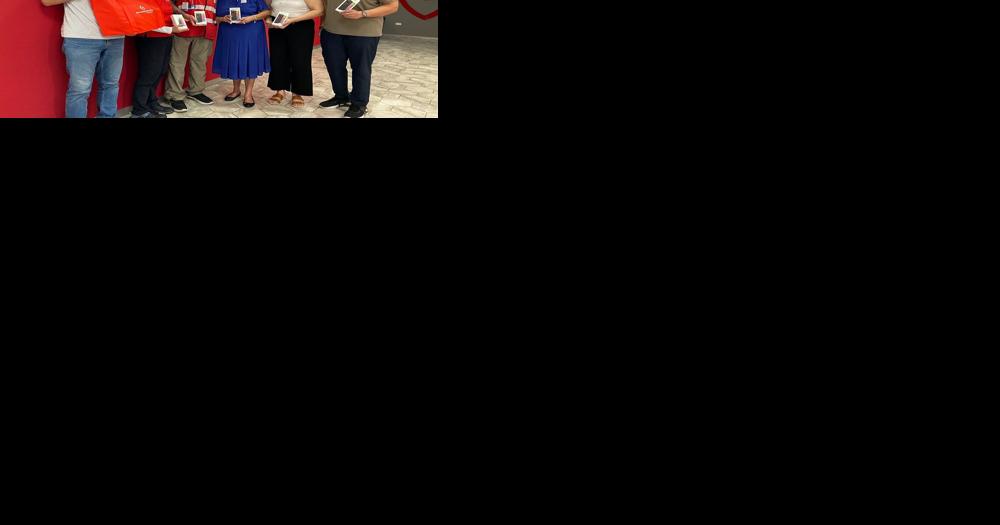 Docomo Pacific donates 30 Samsung handsets to the American Red Cross Guam Chapter - Vimarsana News