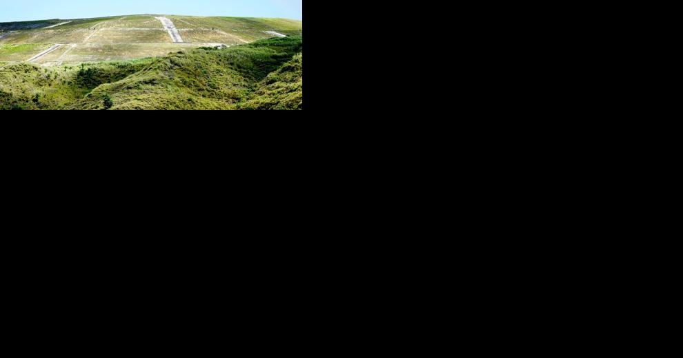 Dump leachate overflows after pumps stop during typhoon - Vimarsana News