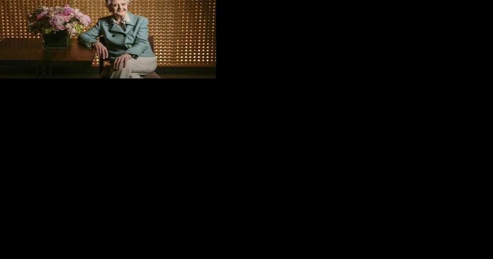 Angela Lansbury, 'Murder She Wrote' star, dies at 96 | Lifestyle - Vimarsana News