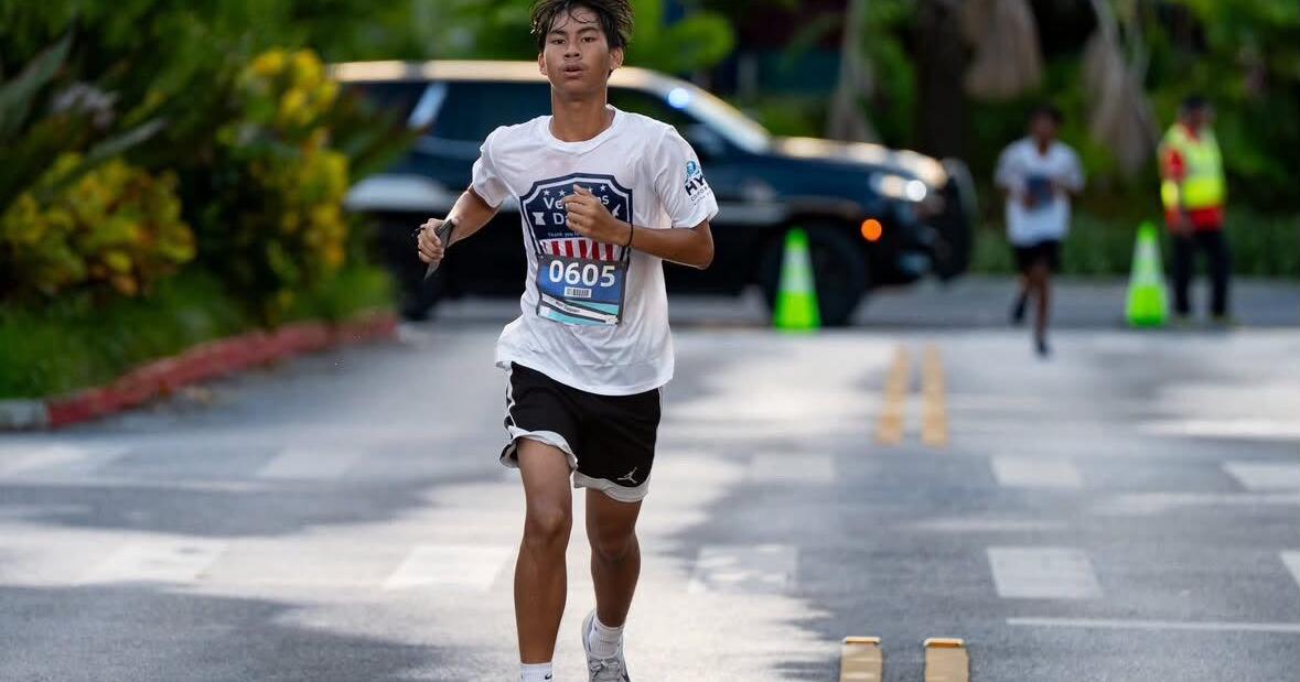 Ninth-grader Lavarias maintains daily running streak