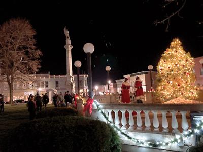Christmas season in Mount Carroll