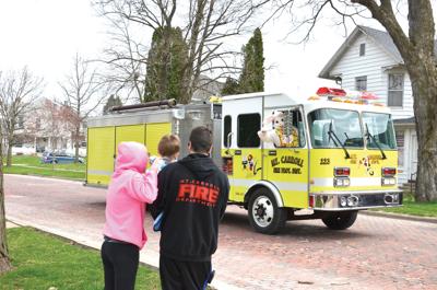 Easter Bunny makes Mount Carroll appearance