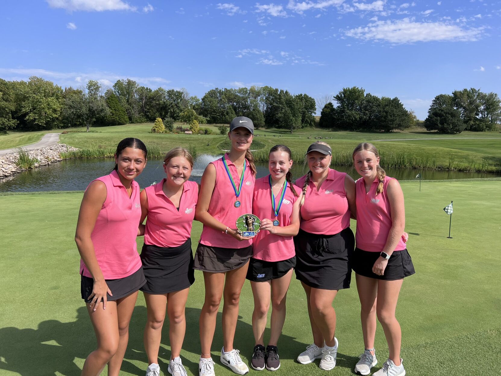 Liberty Rooms Second in Blue Springs South Invitational; Libby Hearst Earns Fourth Place Finish