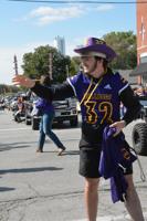 Kearney Homecoming parade rounds up 'the dogs'
