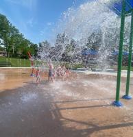 Kearney splash pad opens for 2022
