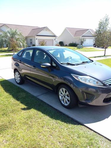 2013 Ford Fiesta 19,800 Miles image 1