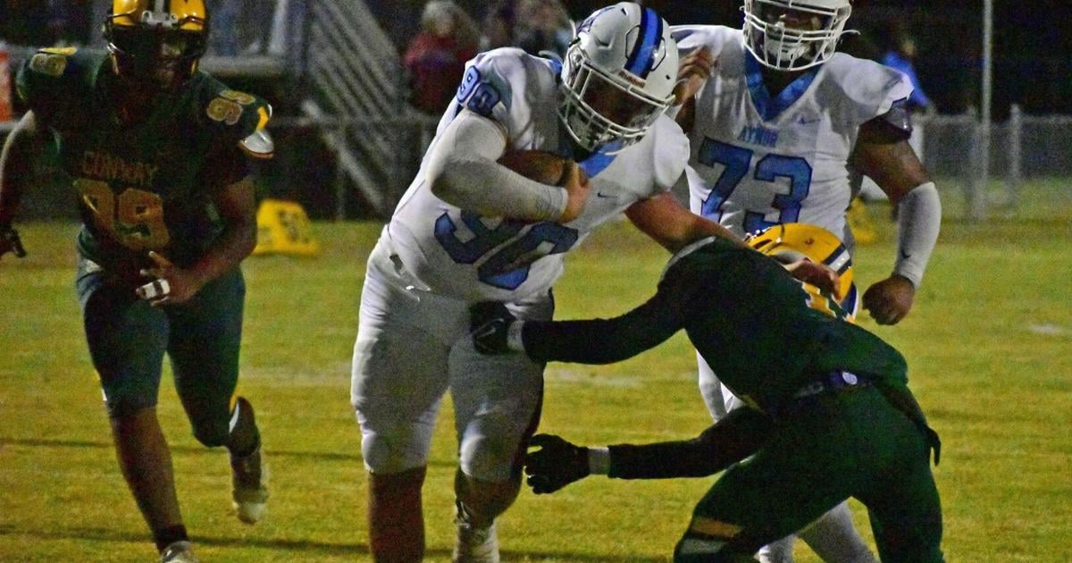 FRIDAY NIGHT LIGHTS Scores from tonight's high school football games