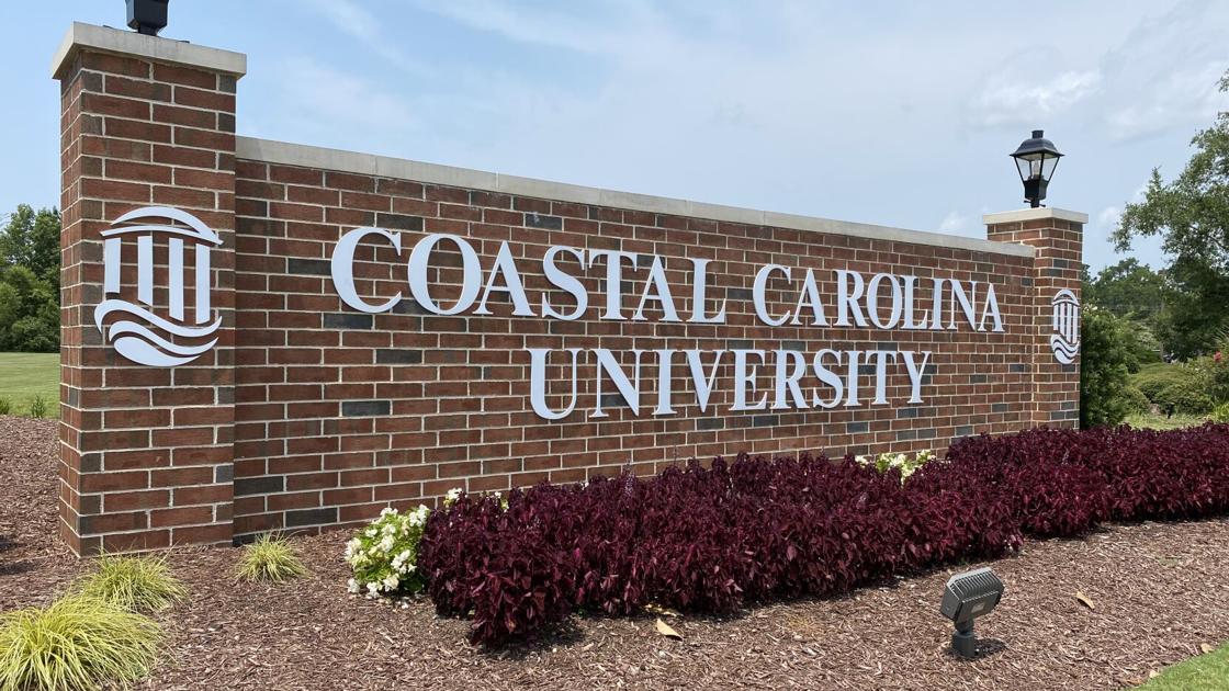 Coastal Carolina To Award Scholarships To Fully Vaccinated Students Covid 19 Coverage Myhorrynews Com Coastal Carolina University 2022 -2023 Calendar