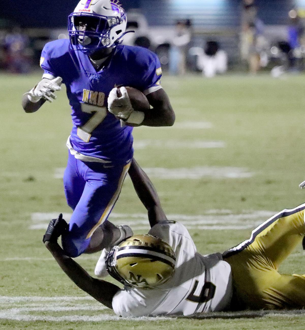1120 NMB football_JM09.JPG