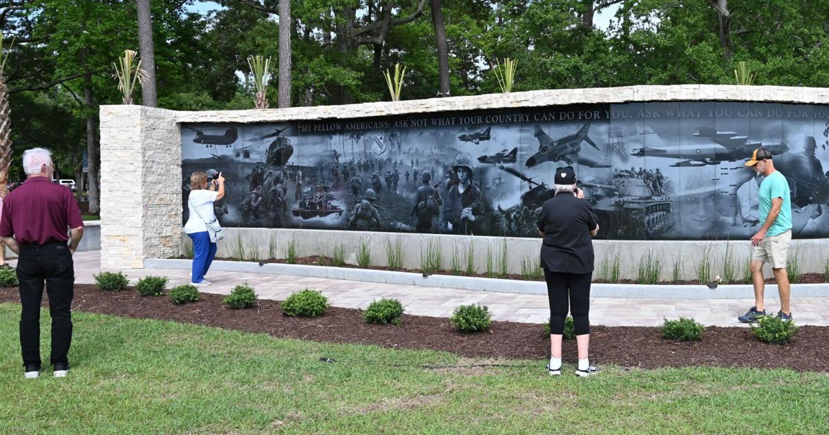 Myrtle Beach dedicates Vietnam Veterans Memorial at Warbird Park